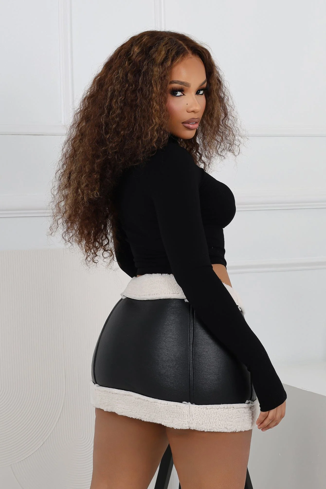 Victoria Faux Leather Belted Mini Skirt - Image 4
